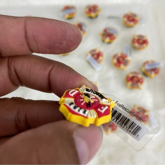 NEW SET OF CROCS CHARMS - Picture 3 of 4